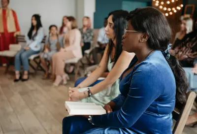  How to book a group shuttle service in Abu Dhabi online?